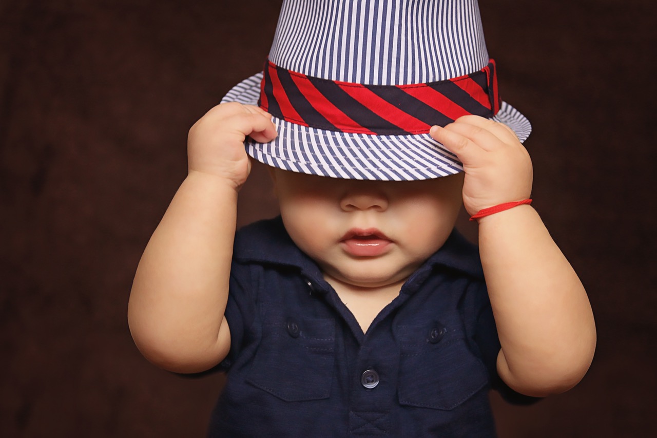 Ratgeber Babykleidung: So ziehen Sie Ihr Kind richtig an